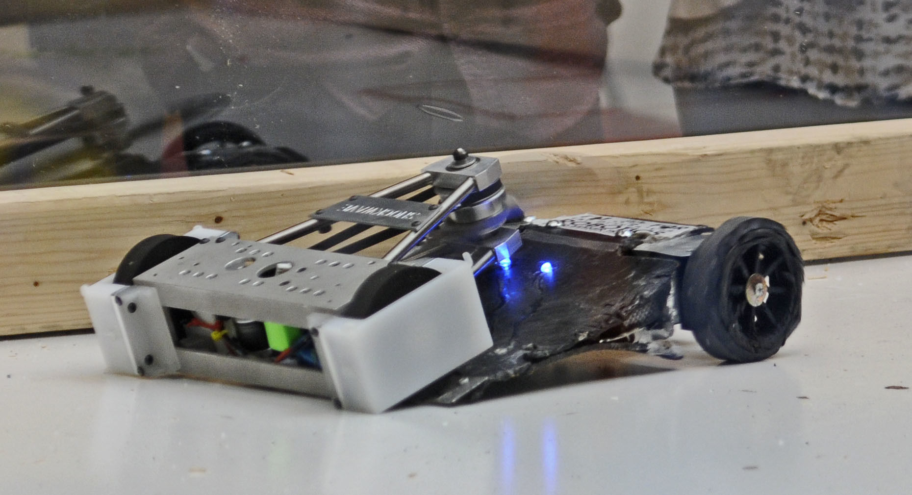 LNA 11052018 robots10